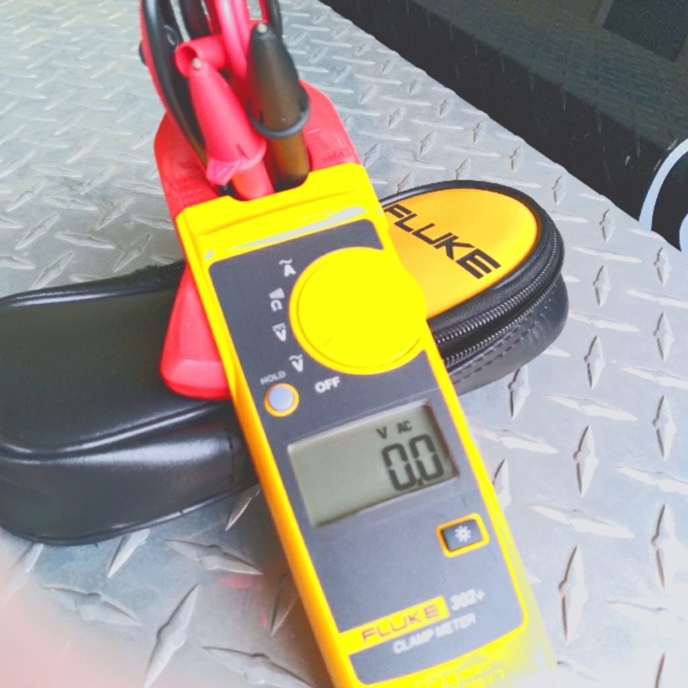 Fluke 302+ Clamp Meter
